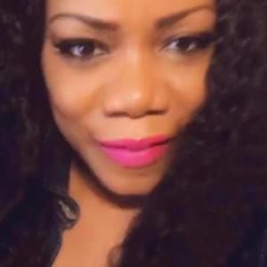 Meet your Posher, Dionne